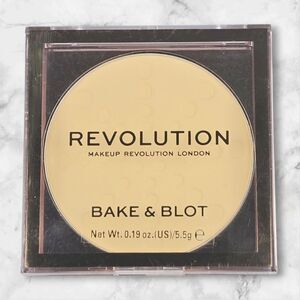 REVOLUTION Bake & Blot Pressed Powder BANANA Setting Makeup Compact NEW SEALED